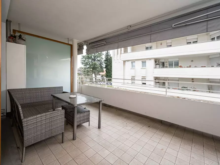 Immagine 33 di Appartamento in vendita  in via giosuè carducci a Gallarate