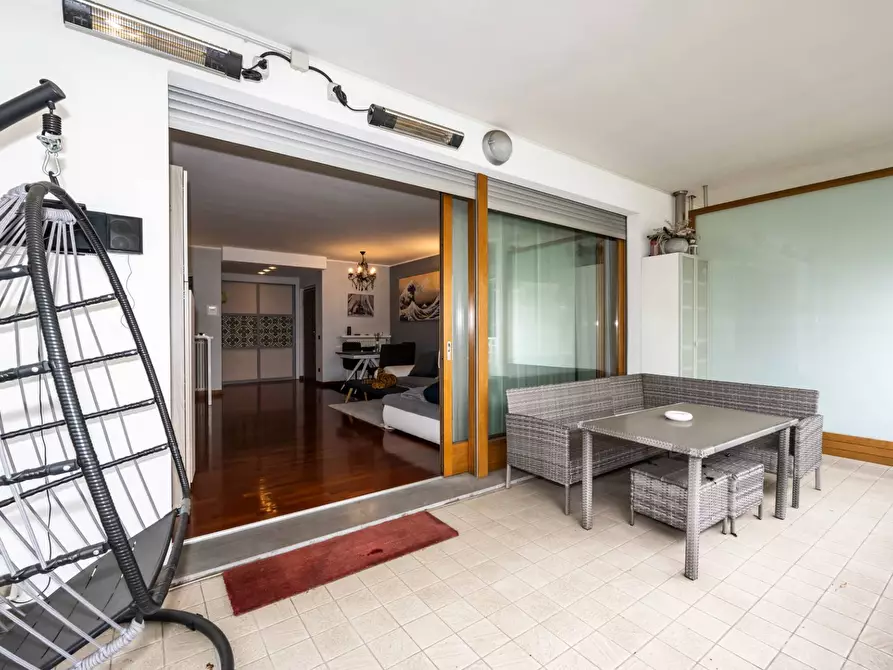 Immagine 35 di Appartamento in vendita  in via giosuè carducci a Gallarate