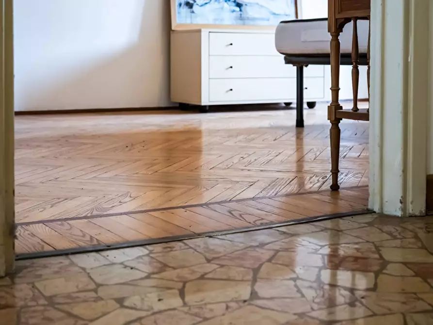 Immagine 21 di Appartamento in vendita  in via Piave a Varese