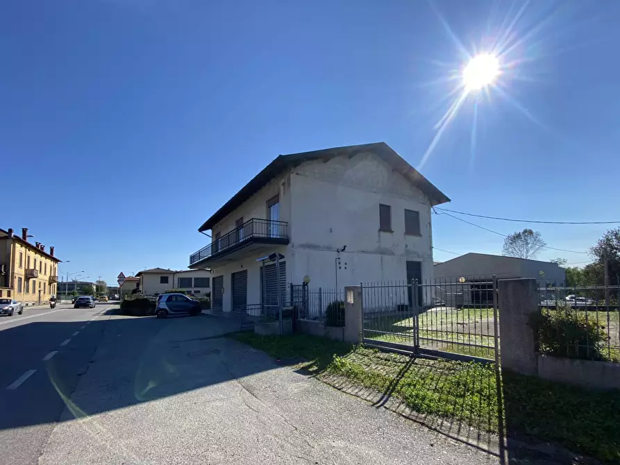 Immagine 5 di Appartamento in affitto  in Via Cornelio Rovera 38 a Gavirate