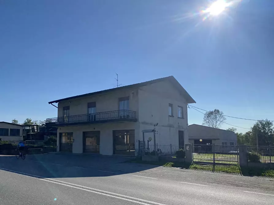 Immagine 7 di Appartamento in affitto  in Via Cornelio Rovera 38 a Gavirate