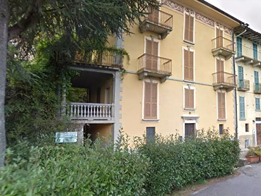 Immagine 2 di Villa in vendita  in Via Manzi 42 a Oggebbio