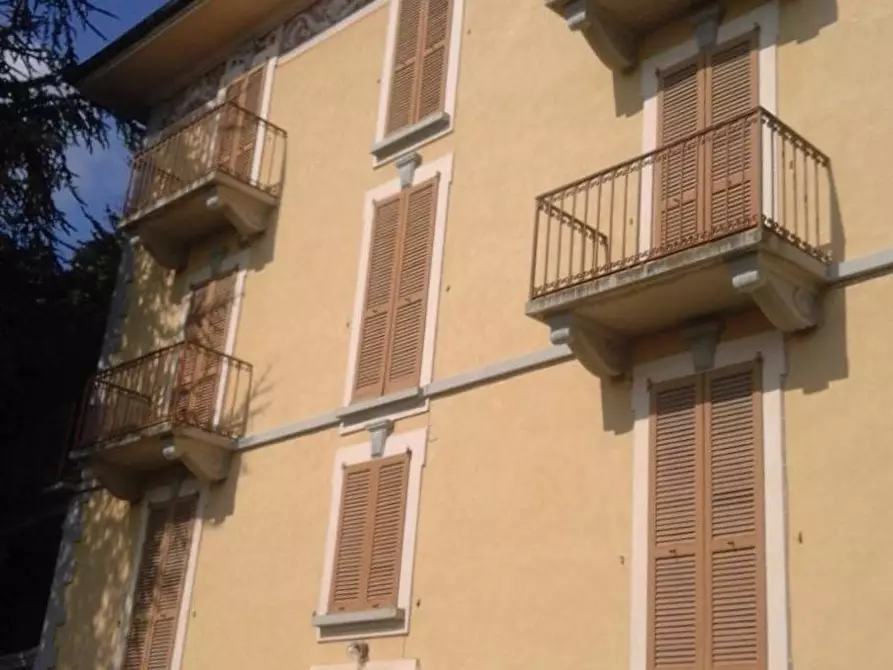 Immagine 3 di Villa in vendita  in Via Manzi 42 a Oggebbio