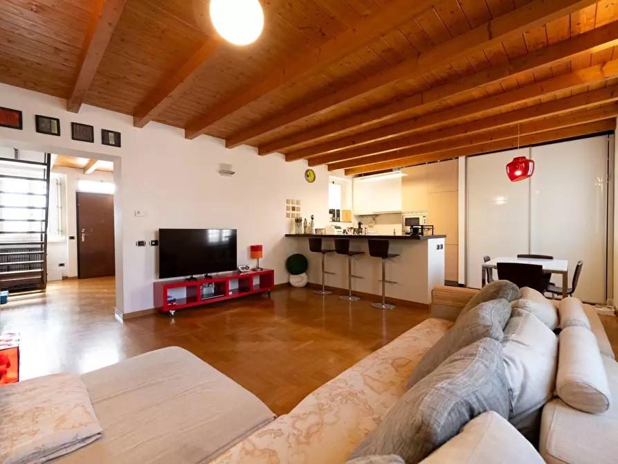 Immagine 1 di Appartamento in vendita  in Via Felice Cavallotti 10 a Gallarate