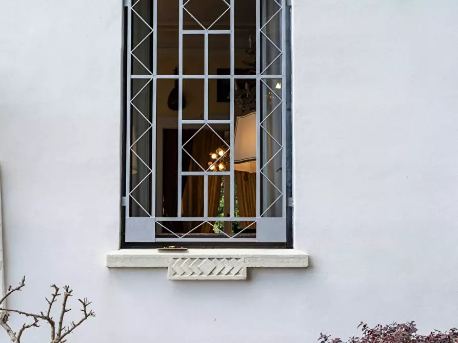 Immagine 5 di Villa in vendita  in Via Giacomo Puccini 4 a Carnago