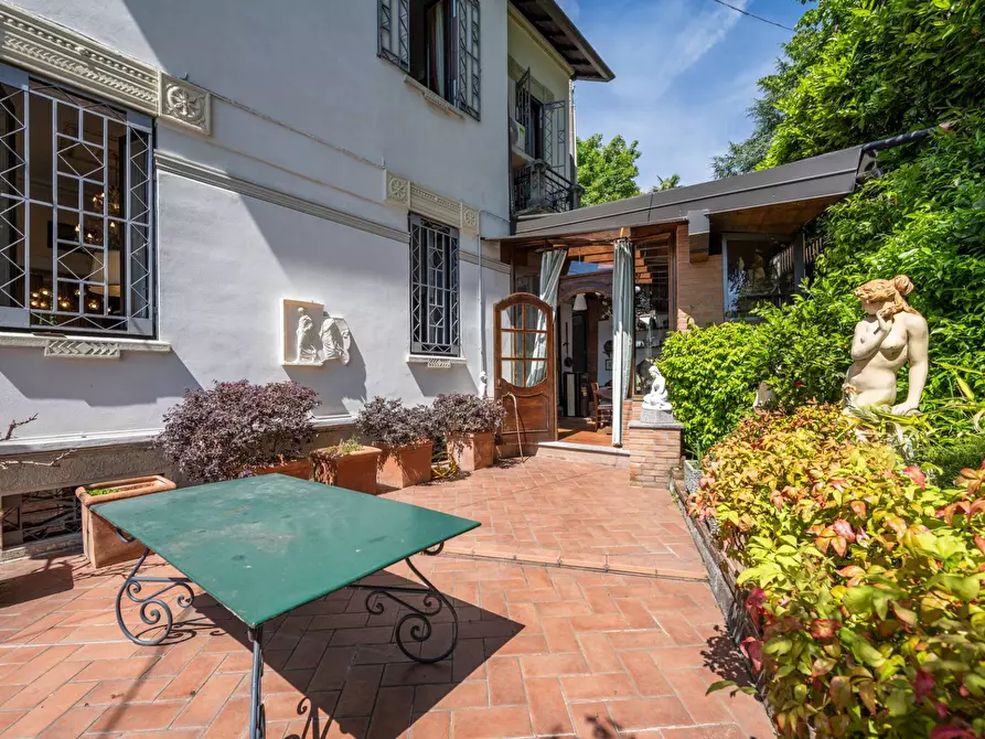 Immagine 7 di Villa in vendita  in Via Giacomo Puccini 4 a Carnago