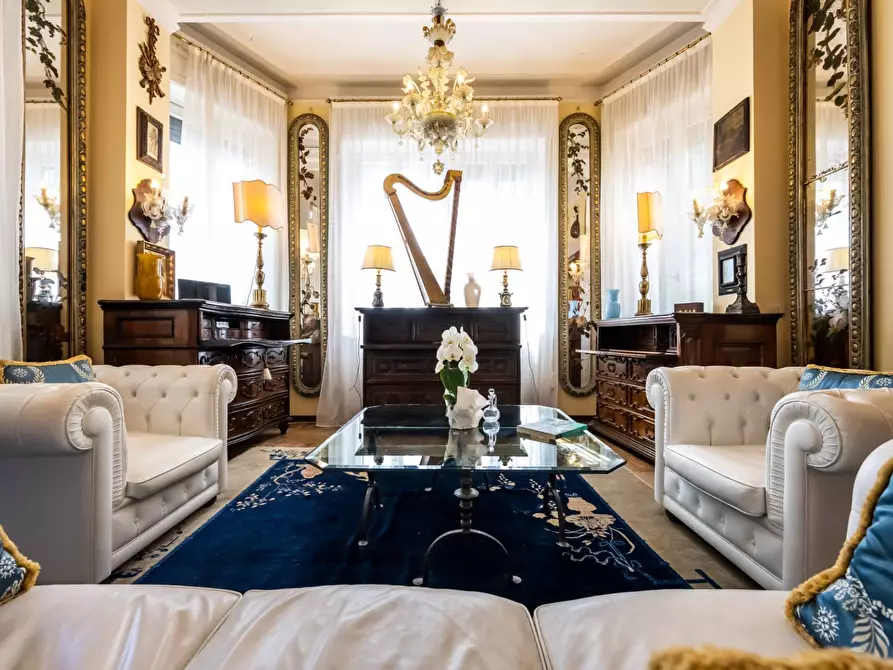 Immagine 23 di Villa in vendita  in Via Giacomo Puccini 4 a Carnago