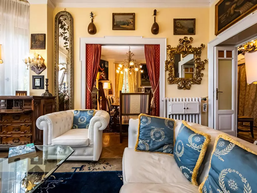 Immagine 26 di Villa in vendita  in Via Giacomo Puccini 4 a Carnago