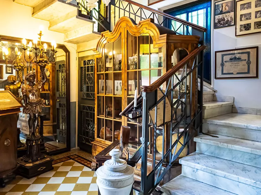 Immagine 55 di Villa in vendita  in Via Giacomo Puccini 4 a Carnago