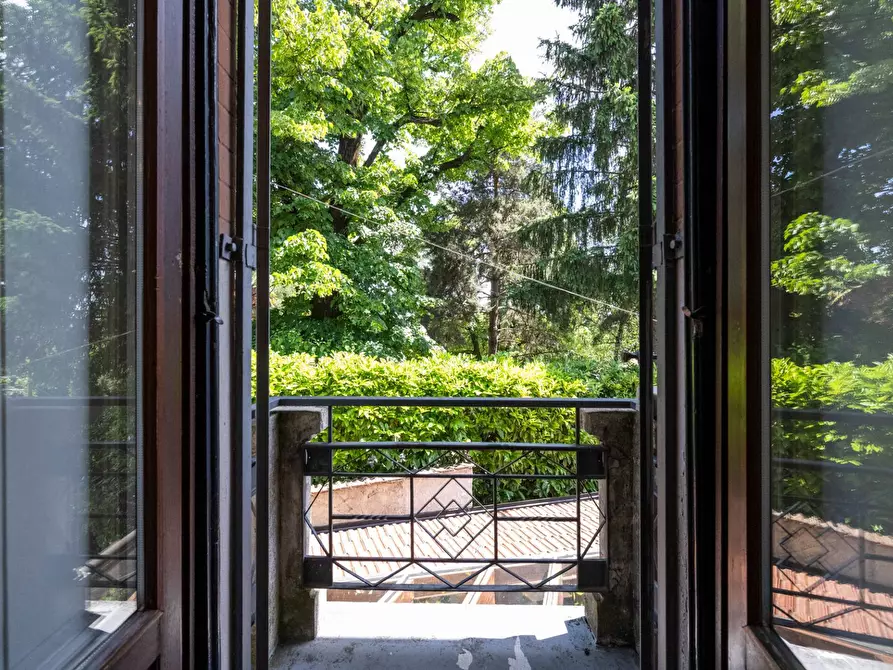 Immagine 65 di Villa in vendita  in Via Giacomo Puccini 4 a Carnago