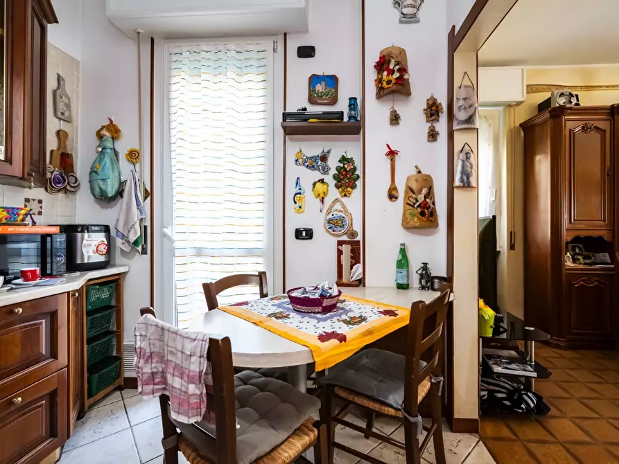 Immagine 11 di Appartamento in vendita  in Via Antonio Canova 15 a Varese