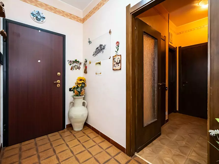 Immagine 14 di Appartamento in vendita  in Via Antonio Canova 15 a Varese