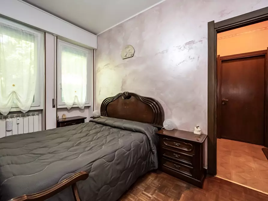 Immagine 17 di Appartamento in vendita  in Via Antonio Canova 15 a Varese