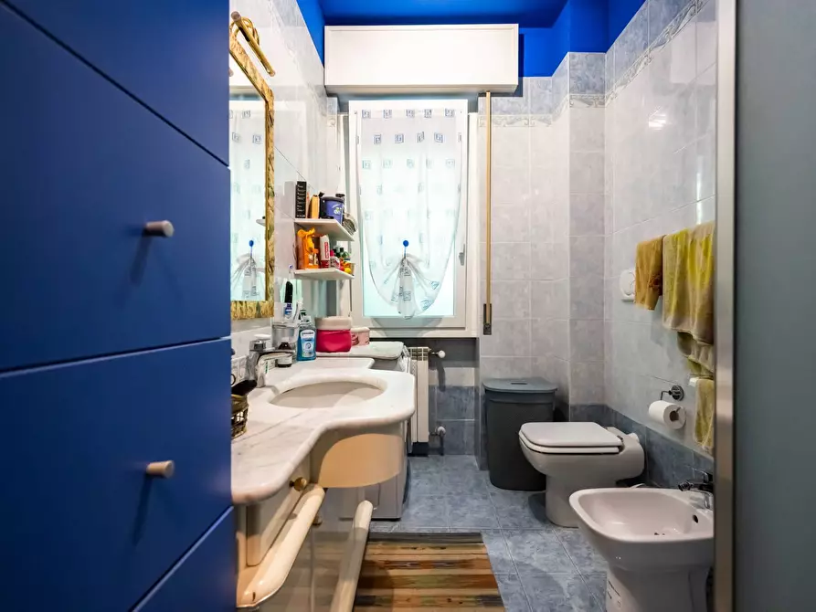 Immagine 21 di Appartamento in vendita  in Via Antonio Canova 15 a Varese