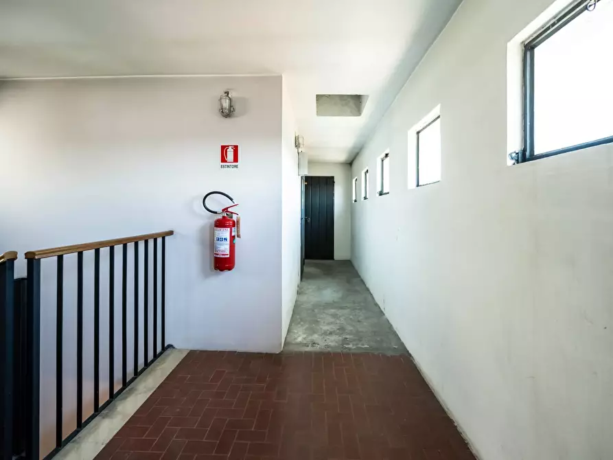 Immagine 25 di Appartamento in vendita  in Via Antonio Canova 15 a Varese