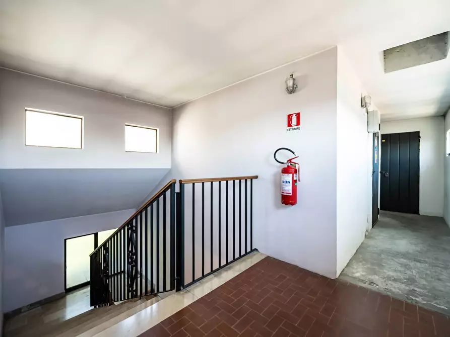 Immagine 26 di Appartamento in vendita  in Via Antonio Canova 15 a Varese