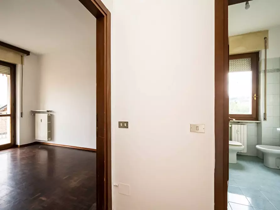 Immagine 6 di Appartamento in vendita  in viale ticino 54 a Gavirate