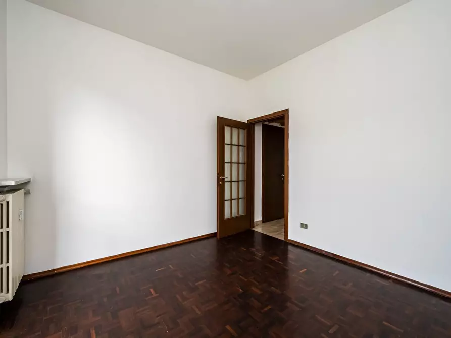 Immagine 18 di Appartamento in vendita  in viale ticino 54 a Gavirate