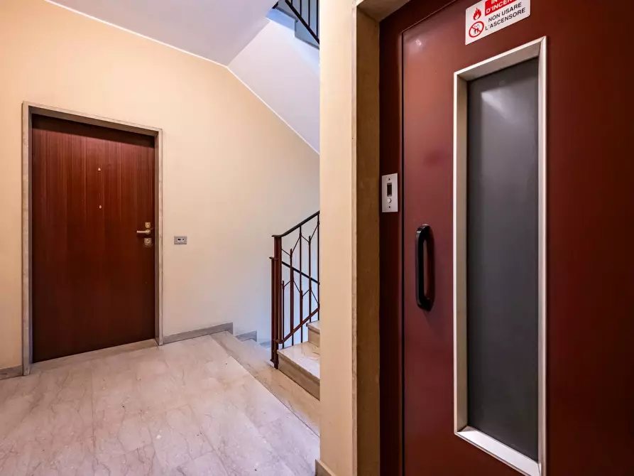 Immagine 25 di Appartamento in vendita  in viale ticino 54 a Gavirate