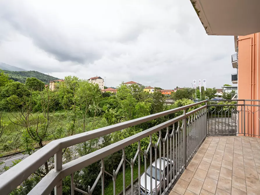 Immagine 28 di Appartamento in vendita  in viale ticino 54 a Gavirate