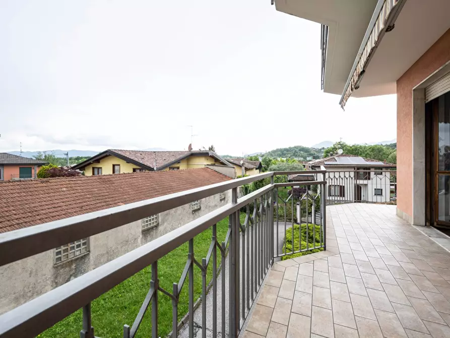 Immagine 32 di Appartamento in vendita  in viale ticino 54 a Gavirate