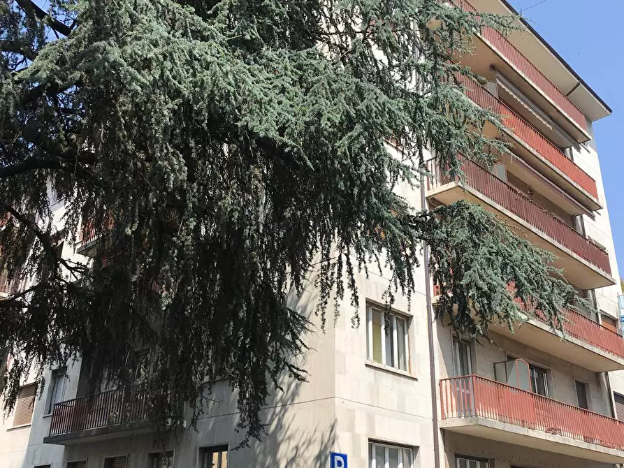 Immagine 56 di Attico in vendita  in Via Battisti a Varese