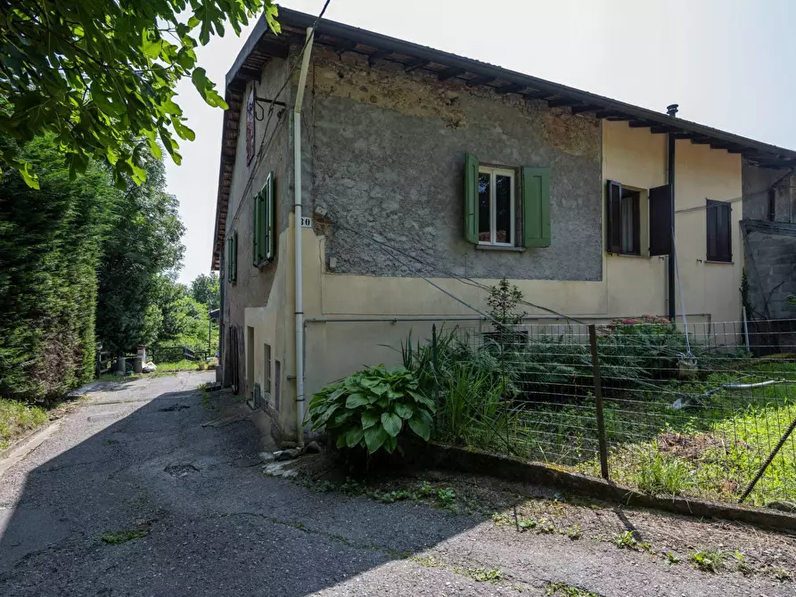 Immagine 7 di Rustico / casale in vendita  in via Toti a Varese