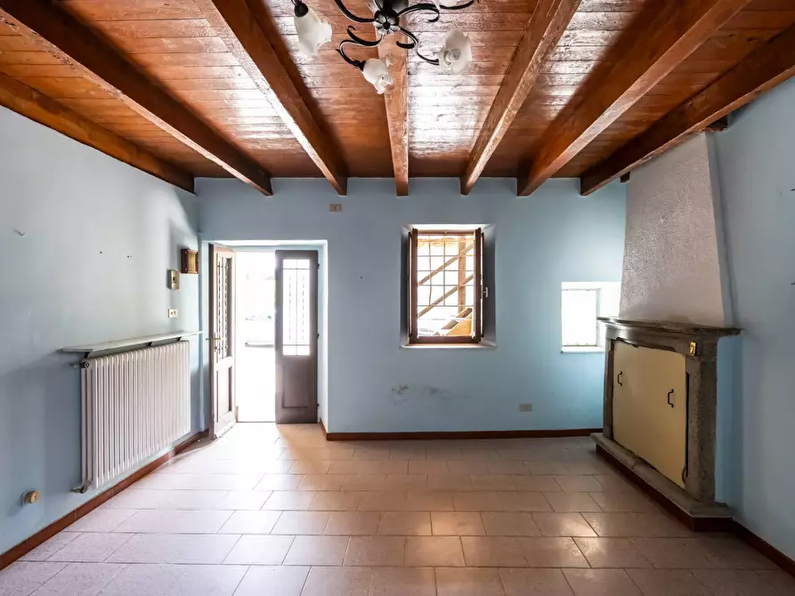 Immagine 38 di Rustico / casale in vendita  in via Toti a Varese