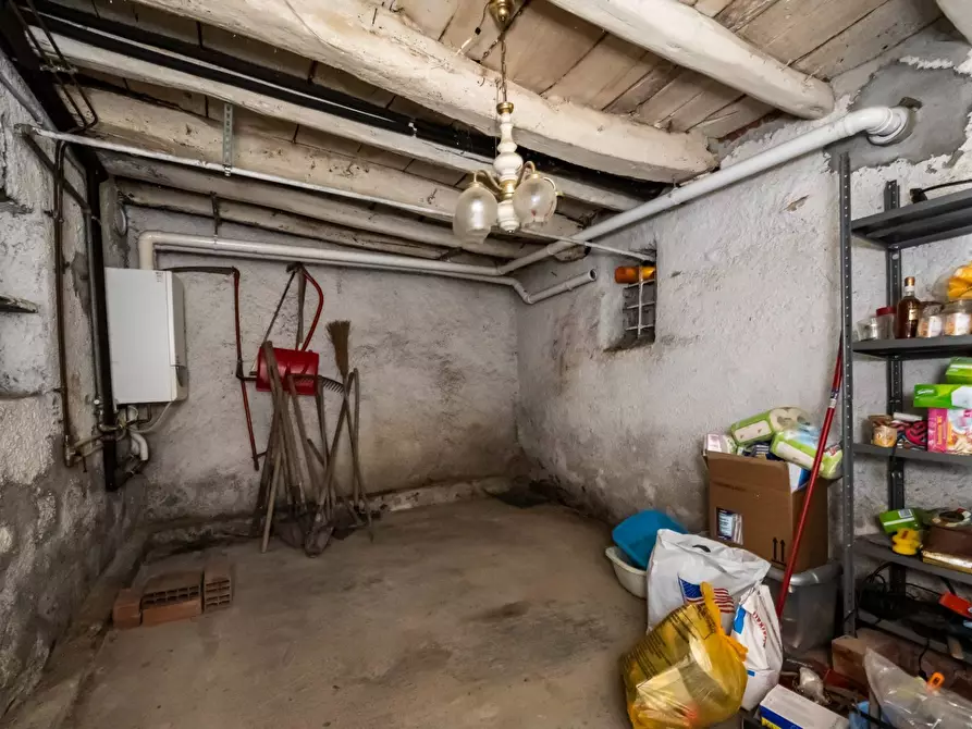 Immagine 39 di Rustico / casale in vendita  in via Toti a Varese