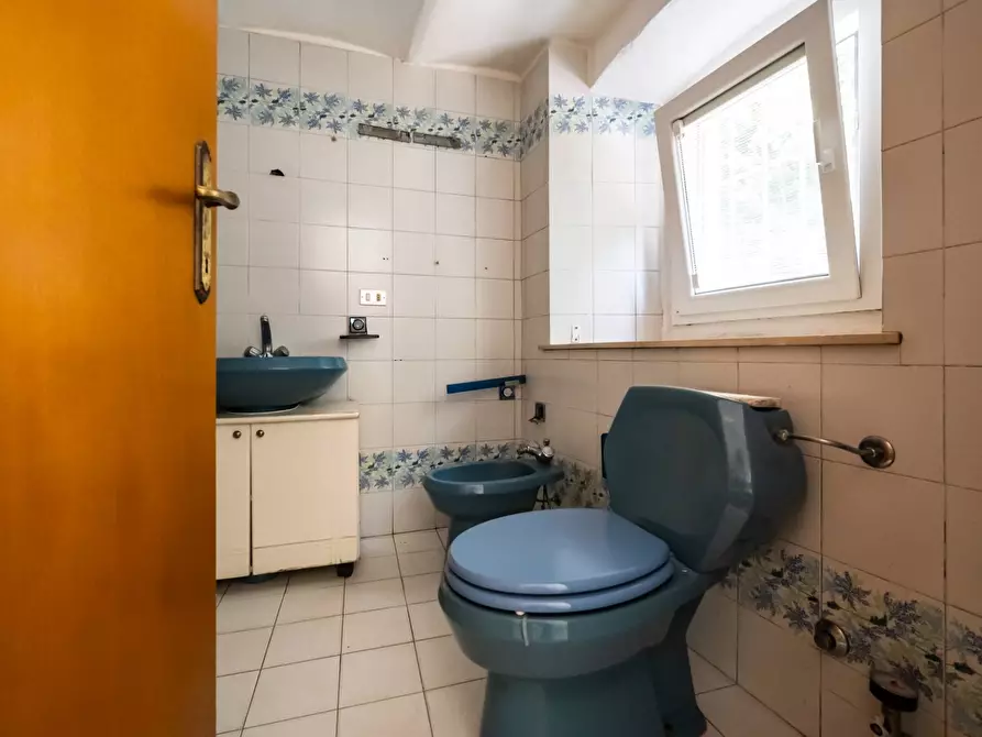 Immagine 44 di Rustico / casale in vendita  in via Toti a Varese