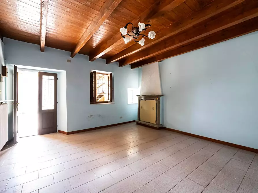 Immagine 47 di Rustico / casale in vendita  in via Toti a Varese