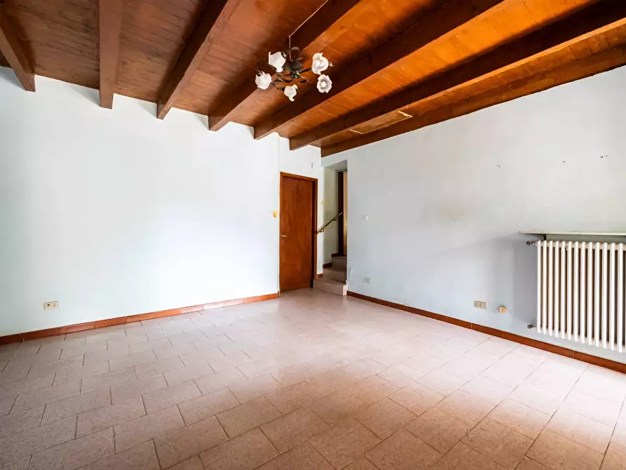 Immagine 49 di Rustico / casale in vendita  in via Toti a Varese