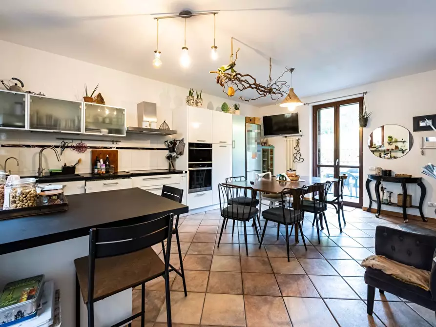 Immagine 4 di Villetta a schiera in vendita  in via 4 novembre 19B a Cittiglio