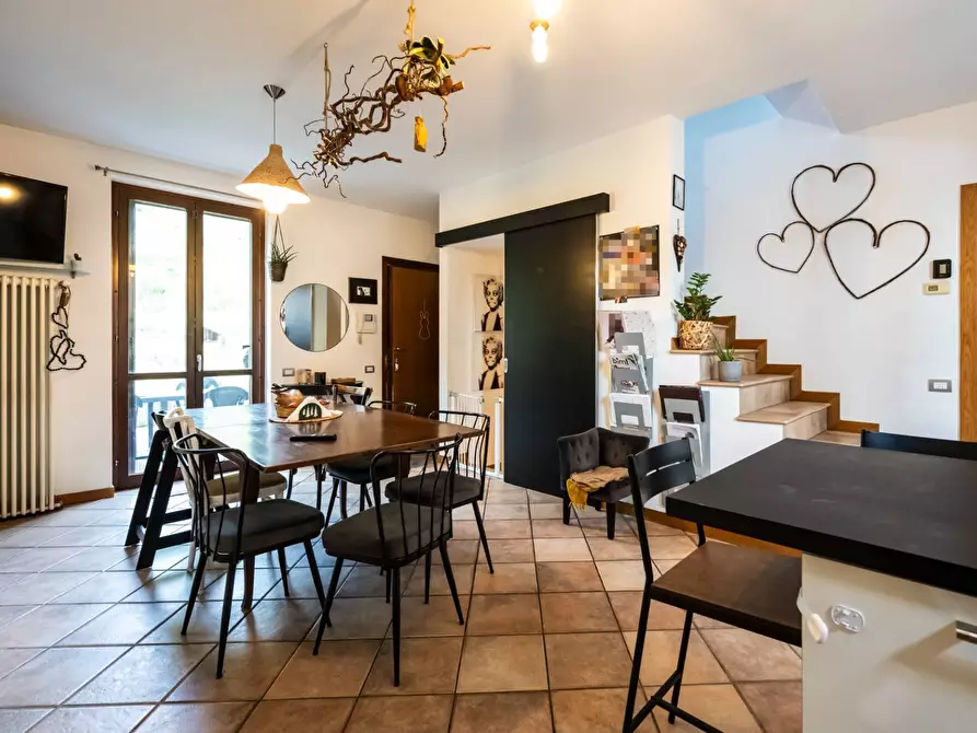 Immagine 6 di Villetta a schiera in vendita  in via 4 novembre 19B a Cittiglio