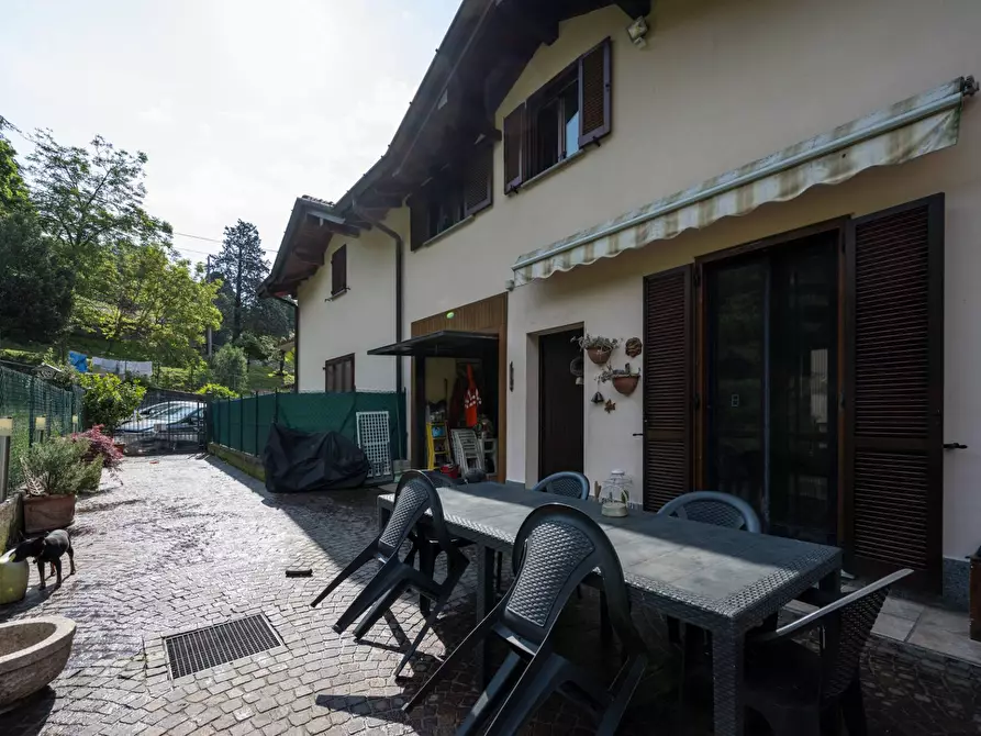 Immagine 40 di Villetta a schiera in vendita  in via 4 novembre 19B a Cittiglio