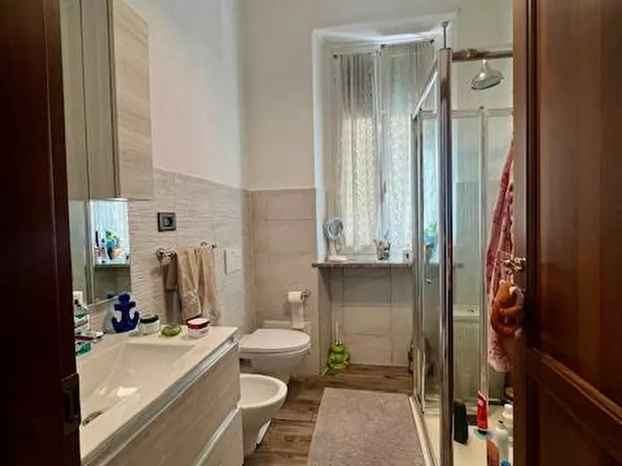 Immagine 10 di Appartamento in vendita  in Viale Valganna 21 a Varese