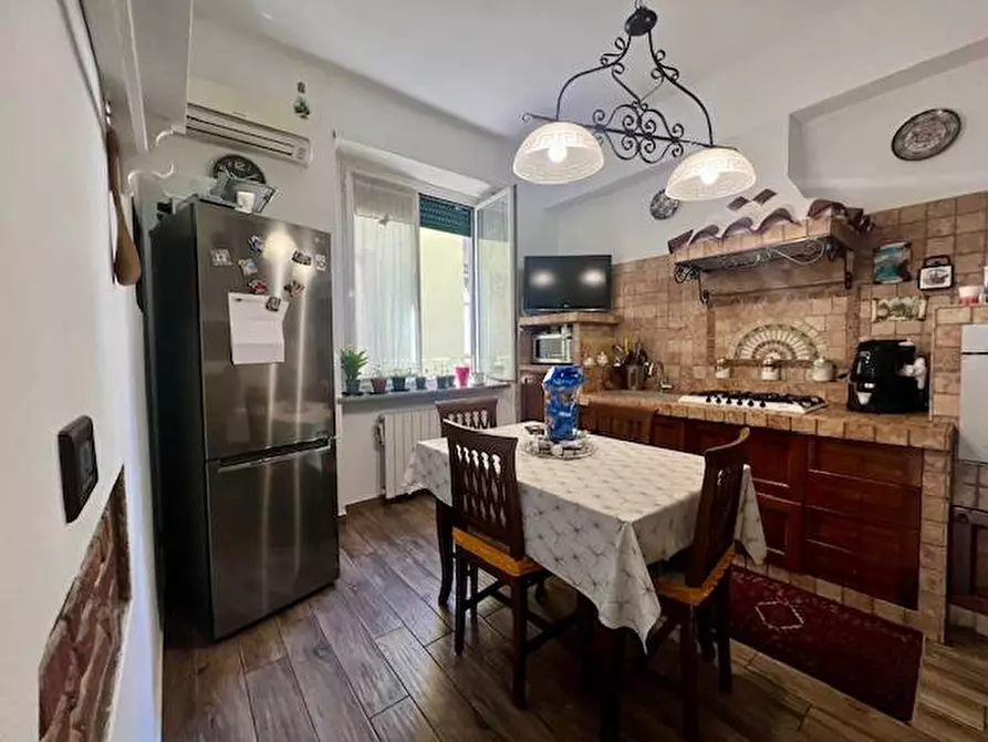 Immagine 14 di Appartamento in vendita  in Viale Valganna 21 a Varese