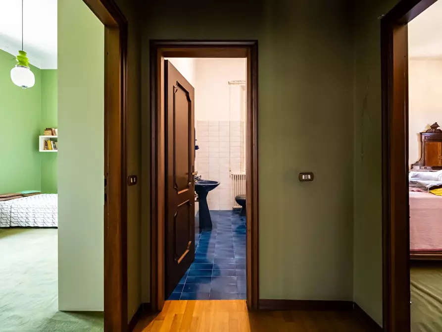 Immagine 31 di Villa in vendita  in Via Marconi 42 a Buscate