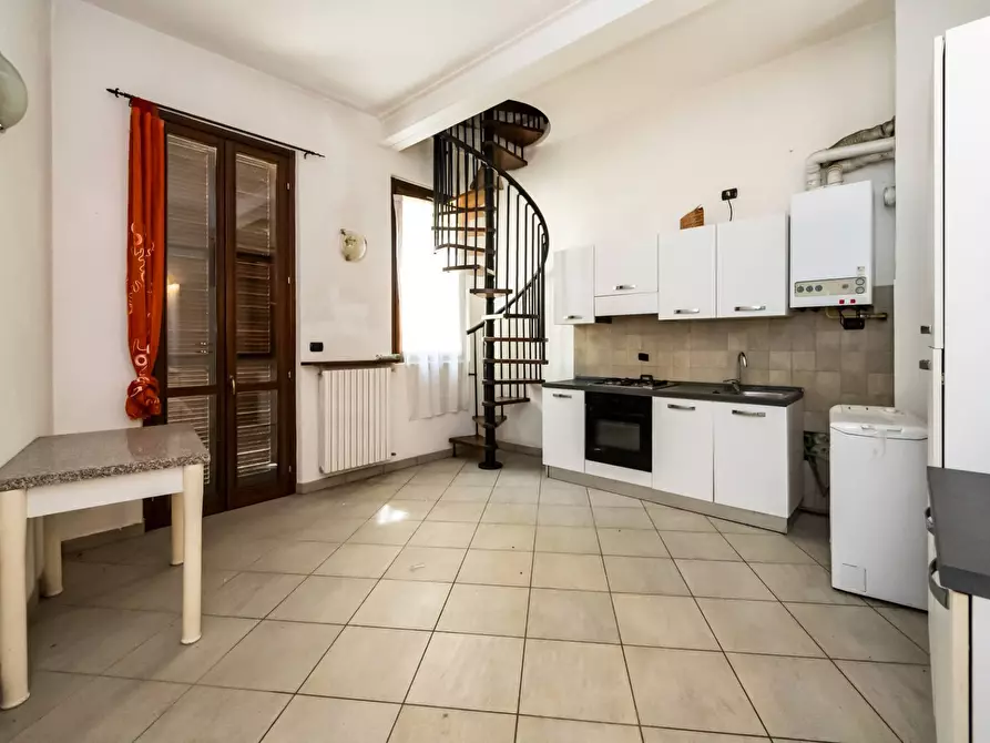 Immagine 14 di Appartamento in vendita  in Via Marconi 42 a Buscate