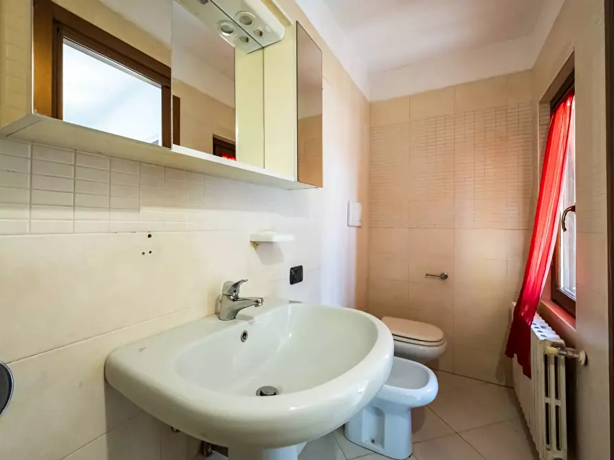 Immagine 22 di Appartamento in vendita  in Via Marconi 42 a Buscate