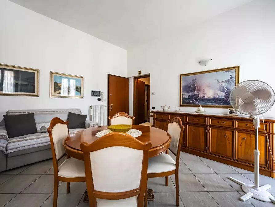 Immagine 26 di Appartamento in vendita  in Via Marconi 42 a Buscate