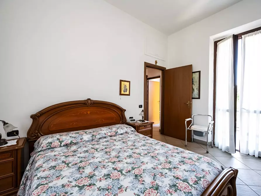 Immagine 29 di Appartamento in vendita  in Via Marconi 42 a Buscate