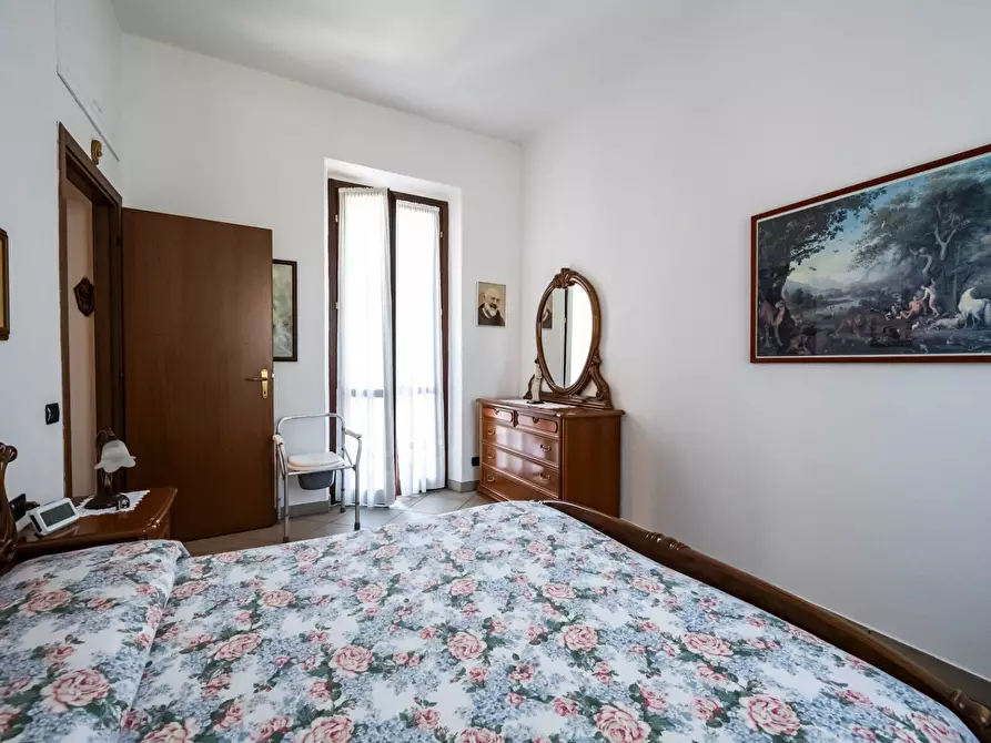 Immagine 30 di Appartamento in vendita  in Via Marconi 42 a Buscate