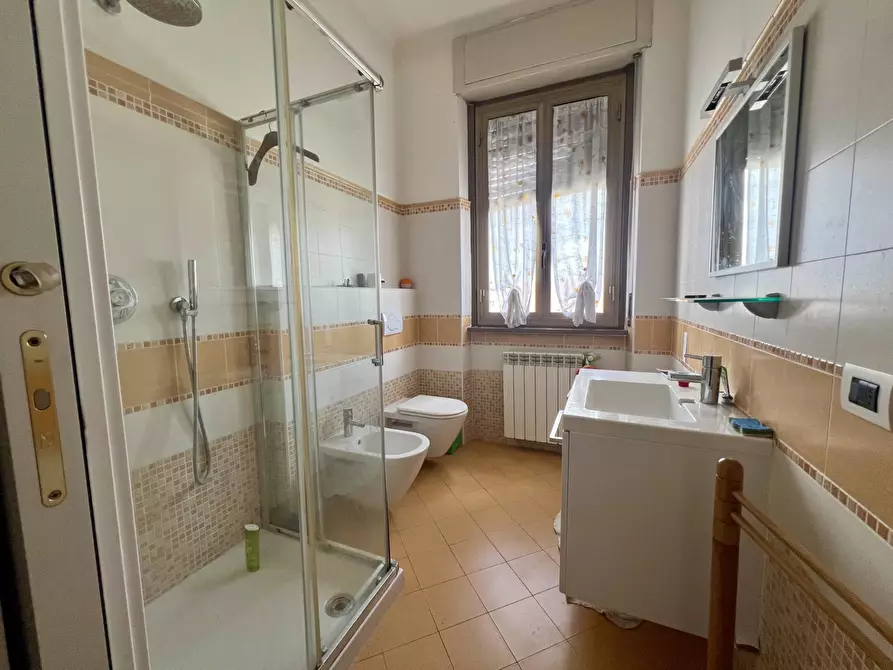 Immagine 10 di Agriturismo in vendita  in Via Ambrogio borgognone 15 a Varese