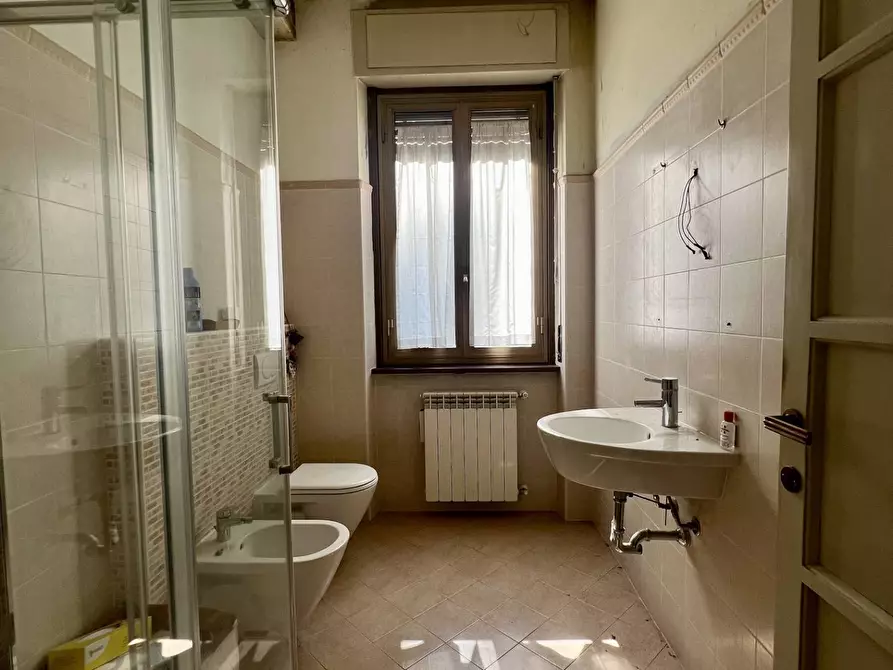 Immagine 15 di Agriturismo in vendita  in Via Ambrogio borgognone 15 a Varese