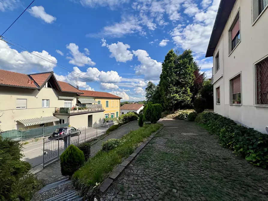 Immagine 29 di Agriturismo in vendita  in Via Ambrogio borgognone 15 a Varese