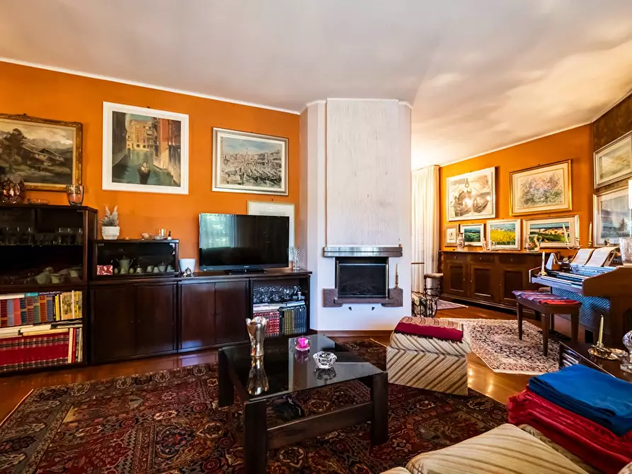 Immagine 5 di Villa in vendita  in Via Monte santo 7 a Albizzate