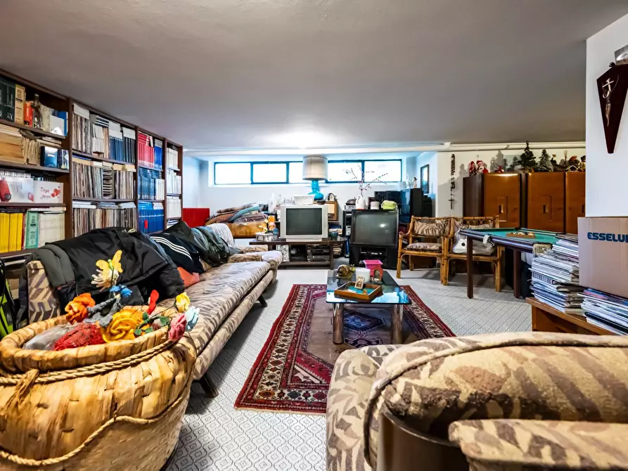 Immagine 38 di Villa in vendita  in Via Monte santo 7 a Albizzate