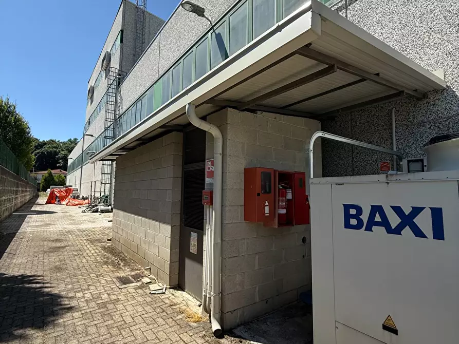 Immagine 7 di Capannone industriale in vendita  in Via 1 maggio n1 a Azzate