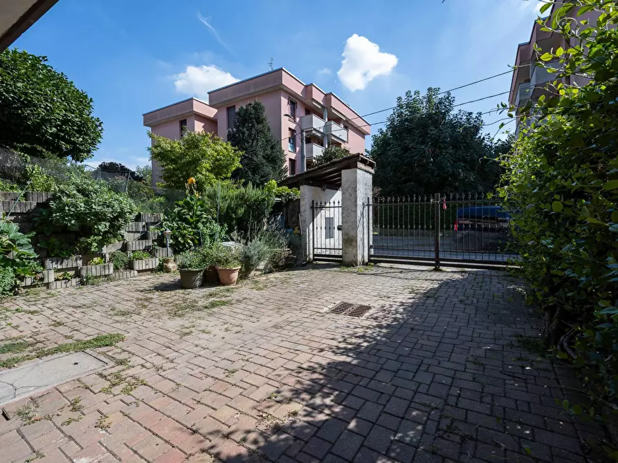 Immagine 34 di Casa indipendente in vendita  in Via Pozzo 26a a Saronno